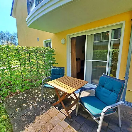 Apartment Schloonseevillen 02 *